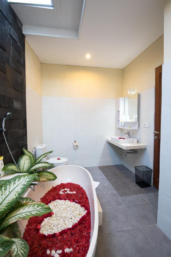 Villa Hitam Putih Legian Bali Seminyak Extérieur photo