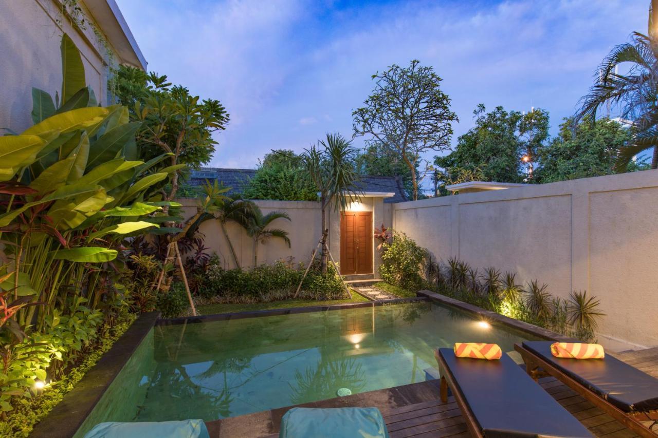 Villa Hitam Putih Legian Bali Seminyak Extérieur photo